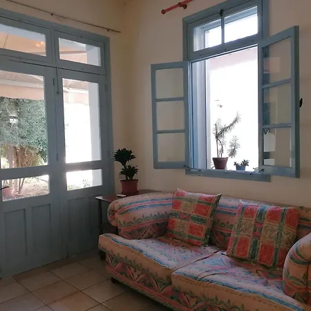 Traditional Πανσιόν